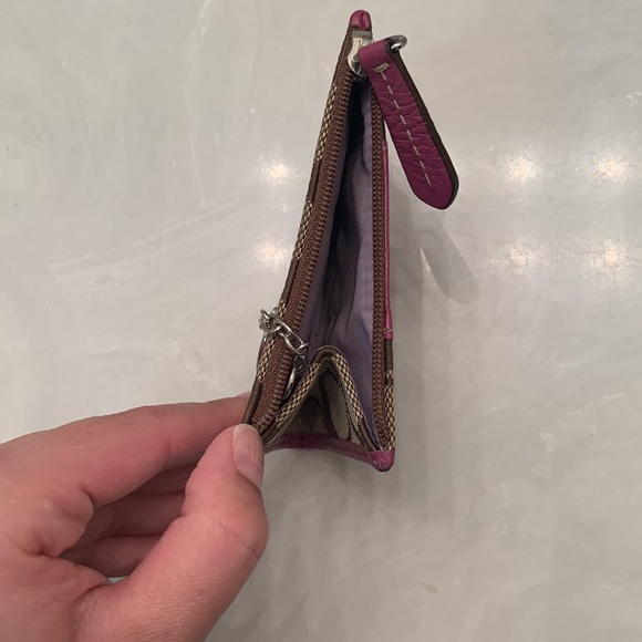 Coach Keychain Wallet - Picture 4 of 5